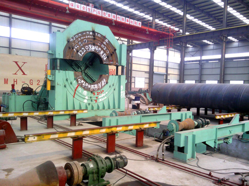 Flat head chamfering machine